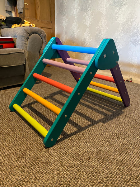 Chunky Pikler / Montessori Inspired Early Years Climbing Triangle - 5 Rungs (35mm Dowel)